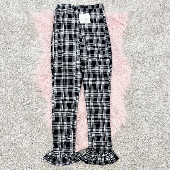 Plaid Ruffle Ankle pant  - Picture 1 of 5